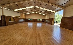 Habitation en bois authentique